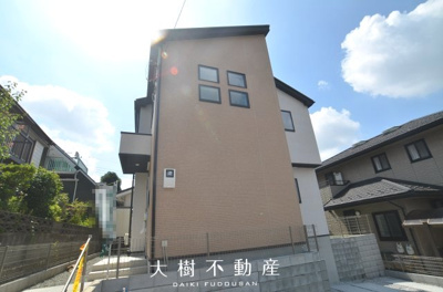 【外観】 | 海老名市国分寺台５丁目　新築戸建て　全1棟【仲介手数料無料】 | 建物完成しました！！内見可能です♪