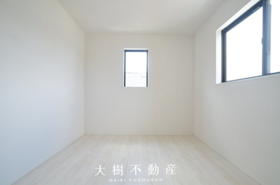 【洋室】 | 海老名市国分寺台５丁目　新築戸建て　全1棟【仲介手数料無料】 | 2階　洋室2（6.25帖）