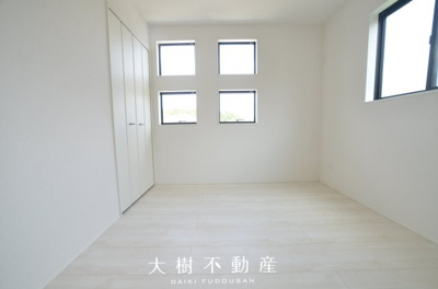 【洋室】 | 海老名市国分寺台５丁目　新築戸建て　全1棟【仲介手数料無料】 | 2階　洋室3（5.25帖）