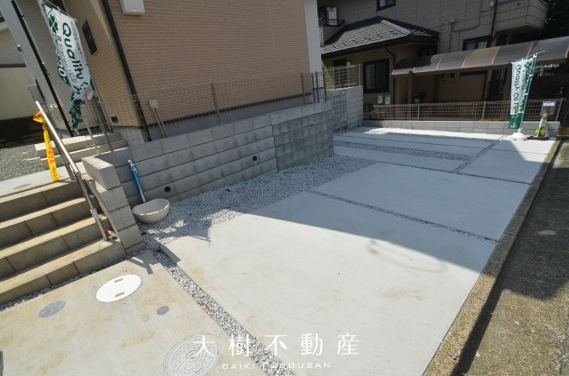 【駐車場】 | 海老名市国分寺台５丁目　新築戸建て　全1棟【仲介手数料無料】