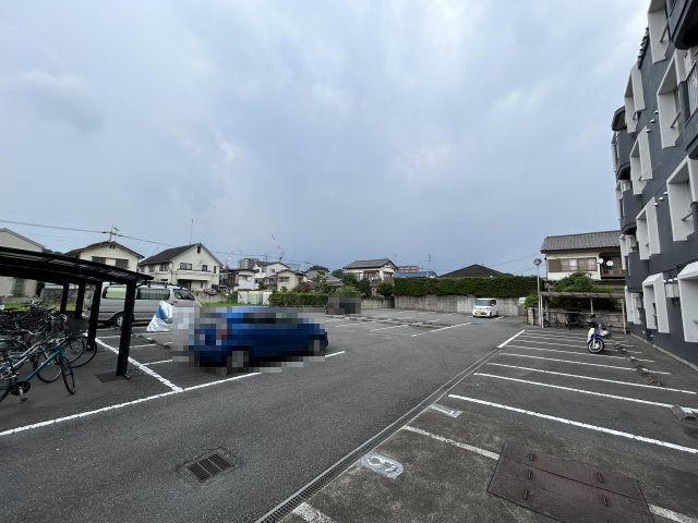 【駐車場】 | メゾンド岡野