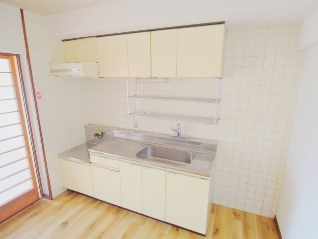 ハイツ東青崎のキッチン