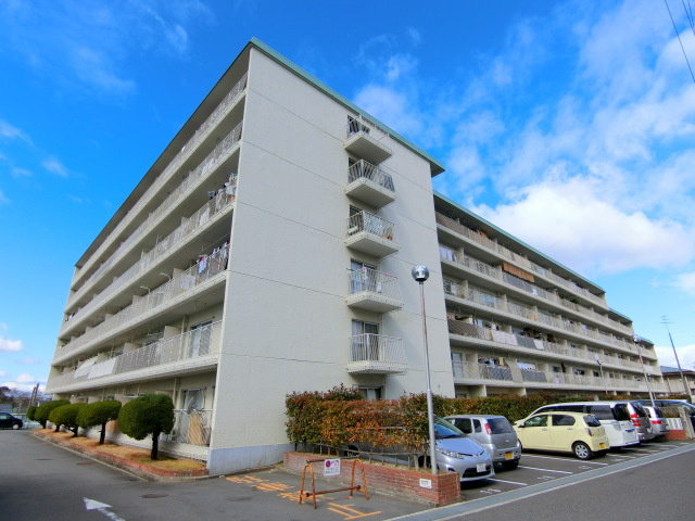 金剛グリーンハイツの外観