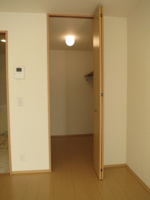 グランモア八柱の収納|居室 ウォークインクローゼット