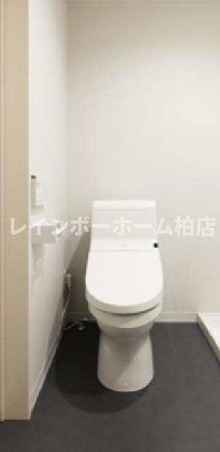 特典：仲介手数料が無料です!!のトイレ|清潔感のあるトイレです