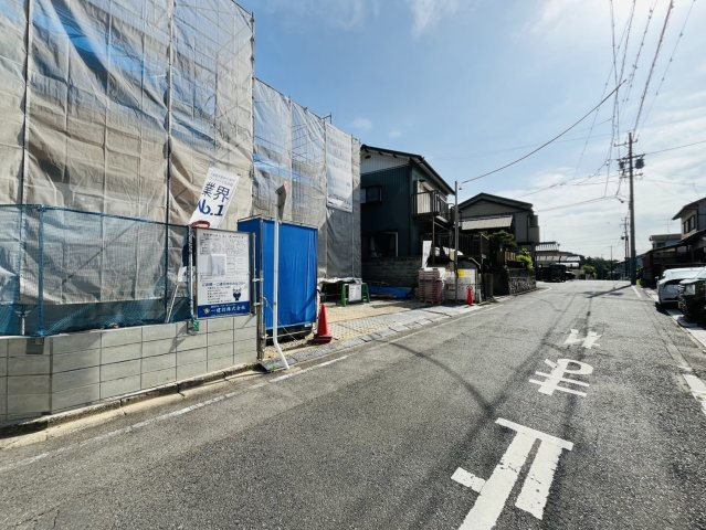 知多市日長台189番『仲介手数料無料』新築戸建ての前面道路含む現地写真