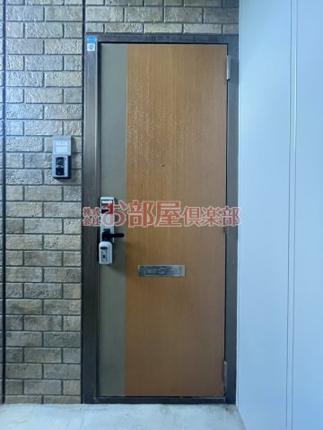 ビィーブルボナールの玄関|明るい玄関です