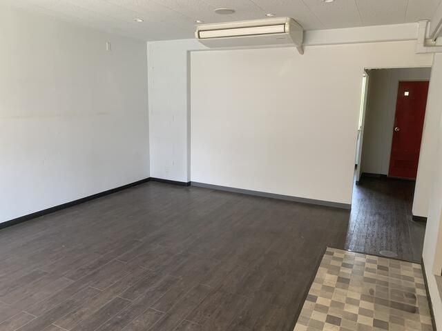 亀屋ビルの内装