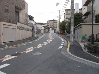 【周辺】 | メゾン千里丘Q棟 | 前面道路