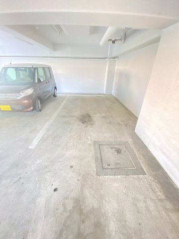 【駐車場】 | ロイヤル南茨木