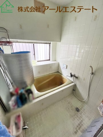 加古川市別府町新野辺　　山陽電鉄「別府駅」徒歩15分の浴室