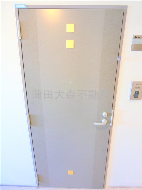 リヴシティ平和島の玄関