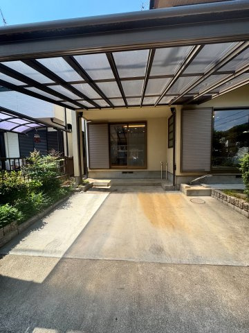 入間市東町7丁目中古戸建の駐車場