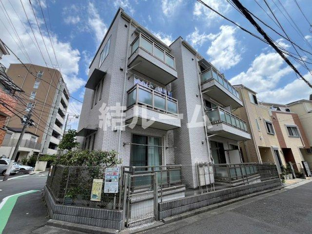 荒川区西日暮里６丁目のアパートの外観