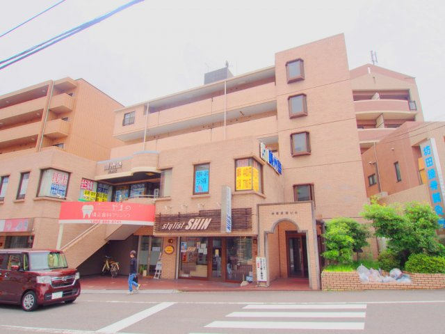 神田駅前ビルの外観