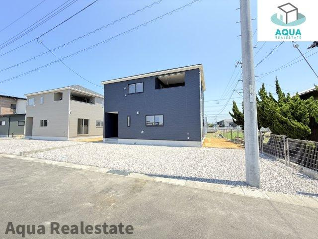 丸亀市今津町の新築一戸建の駐車場|車をお持ちの方に嬉しい駐車場付きの物件です