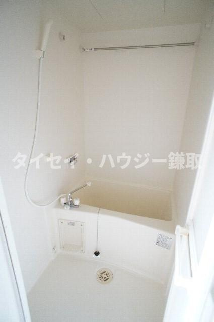 マリンパレス登戸の浴室|同建物別部屋の写真になります。