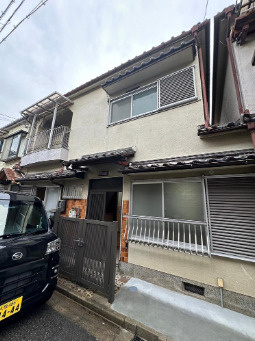 服部天神駅徒歩6分！令和６年リフォーム済テラス