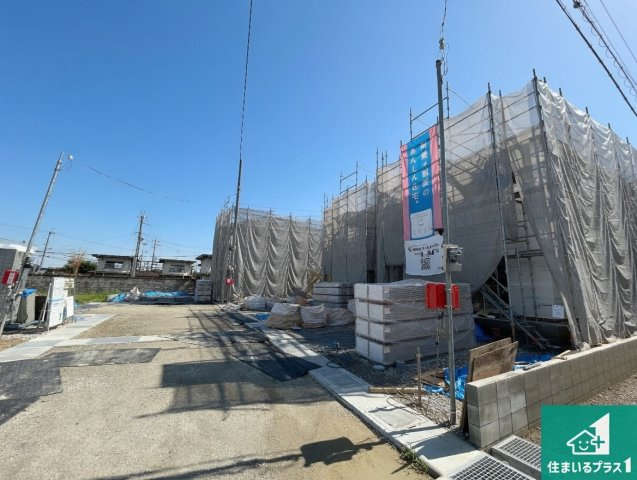 ●大和高田市市場　第13期　新築一戸建ての前面道路含む現地写真|駅やスーパー、小学校・中学校等日常生活に欠かせない情報や道のりもご紹介いたしますのでお気軽にご相談ください。
