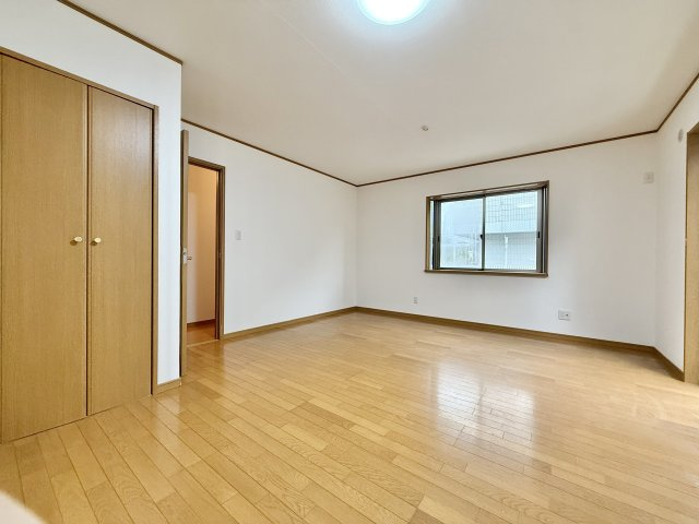 北区中味鋺3丁目戸建の洋室
