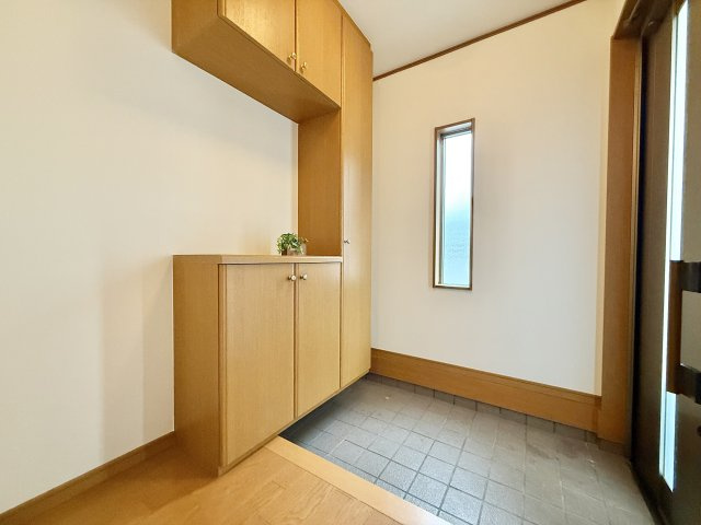 北区中味鋺3丁目戸建の玄関