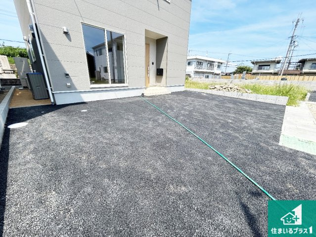 ●5(土)6(日)現地説明会！　大和高田市市場　全5邸　の駐車場|駐車スペース！散水栓があるので、こまめに愛車を洗えます！