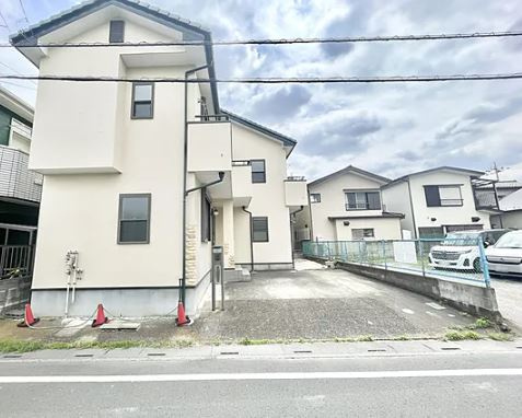 【中古】鶴ヶ島市鶴ヶ丘1期 全1棟の外観|ベルクが歩いてすぐ