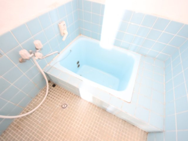 丸山住宅No5の浴室