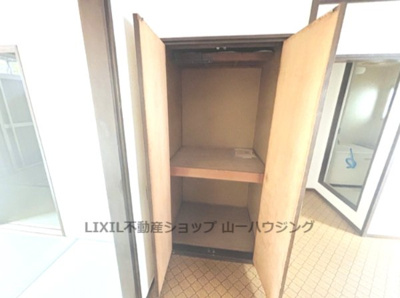 【収納】 | サンビューハイツ | ＤＫ部分の物入れ