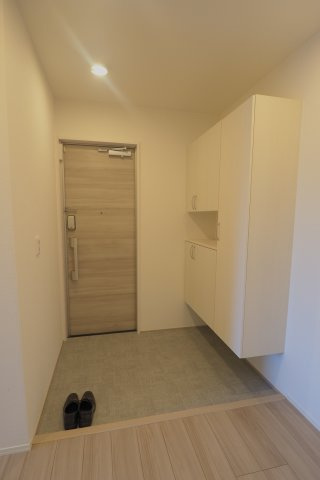 スカイ長束の玄関