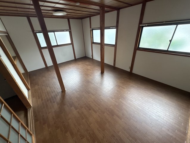 丸山住宅5号の内装