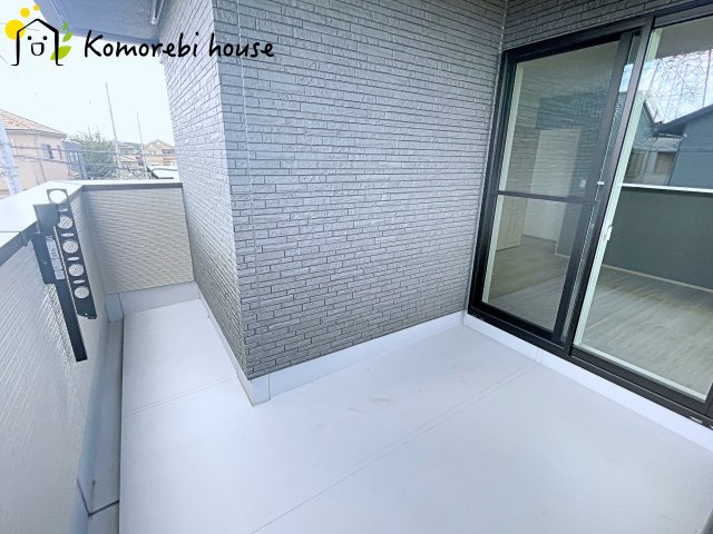 桶川市坂田西　新築一戸建て　タマタウン　02のバルコニー|26.8.8撮影済み