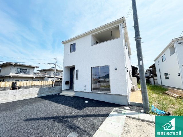 ●10(土)11(日)12(祝)現地説明会！　大和高田市市場　全５邸の外観|お客様に長く安心して住んでいだだける事にこだわった家づくり！住んでからのアフターサービスにもしっかりと取り組んでいます！