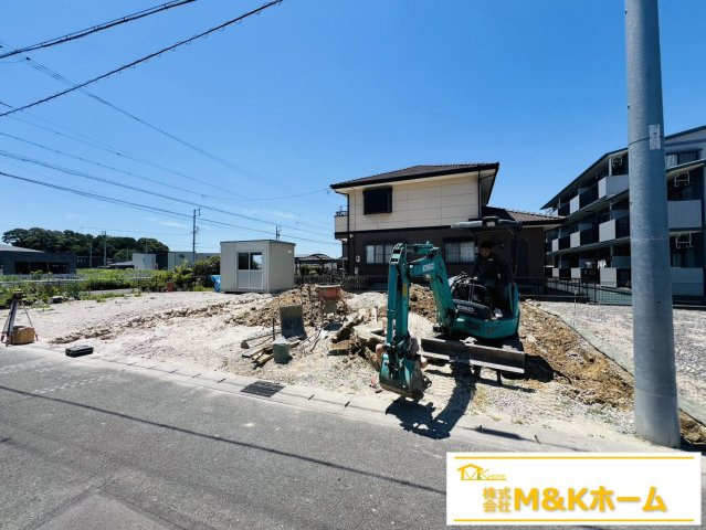 知多市寺本新町2丁目　全1棟の外観|R8.5.29撮影　全居室フローリング♪