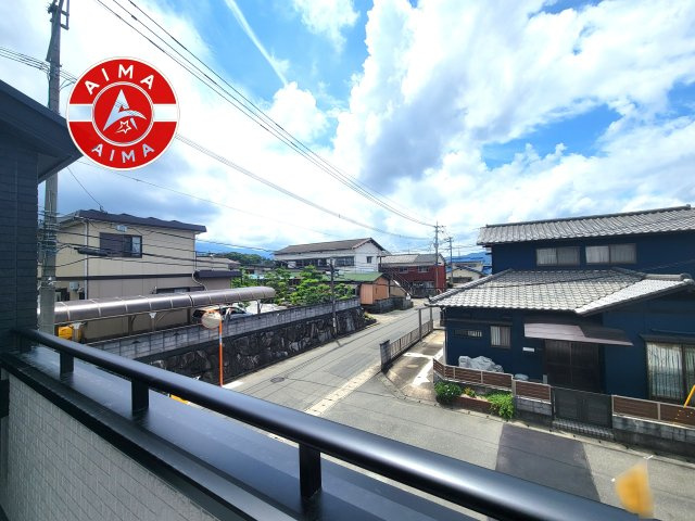 糟屋郡須恵町植木第2-2棟（2号棟）の展望|窓から緑が見える物件も魅力的です。