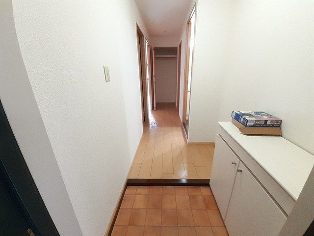 フリーダム中村の玄関