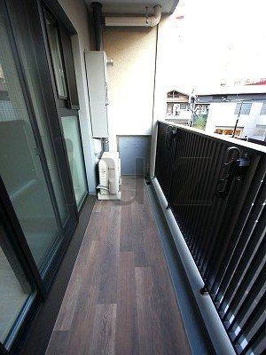 ジオエント横浜のバルコニー