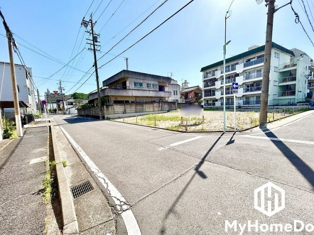 北区杉村1丁目の前面道路含む現地写真