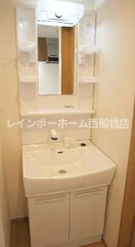 アットリラ東船橋Aの独立洗面台