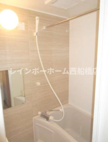 アットリラ東船橋Aの浴室