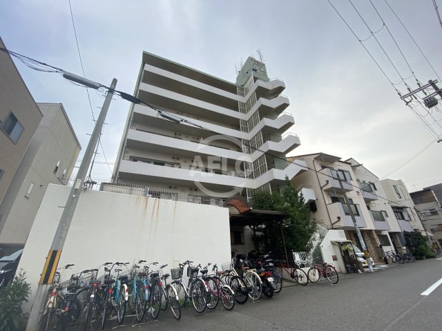 ファミリーハイツ九条　九条北小学校の外観|ファミリーハイツ九条　外観
