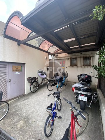 ファミリーハイツ九条　九条北小学校のその他共用部分|ファミリーハイツ九条　駐輪場