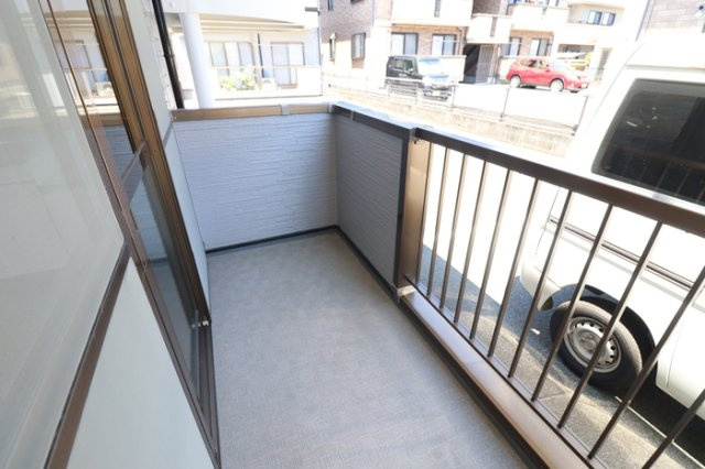 熊本市南区野口１丁目のアパートのバルコニー