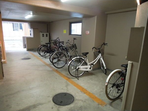 【その他共用部分】グレース八田