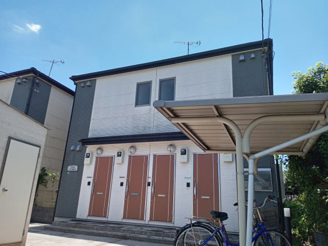 アムールＩＺＵＭＩ　Ｂ棟の外観