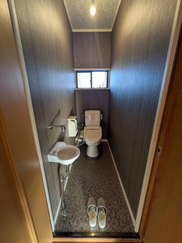 三郷中古戸建てのトイレ|トイレもきれいです