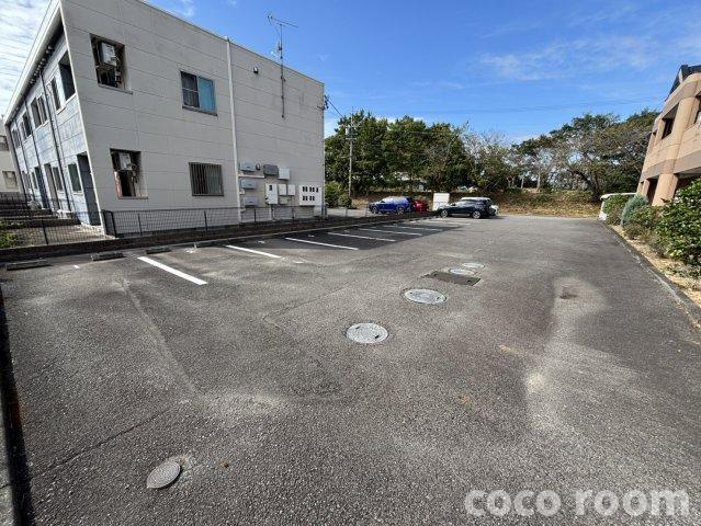 チェリーハイムの駐車場