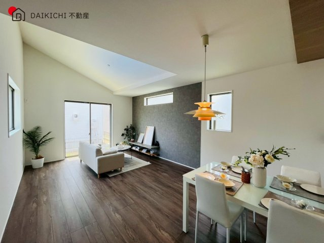 【居間・リビング】 | 坂戸市にっさい花みず木11期　グラファーレ　新築戸建　全3棟　2号棟