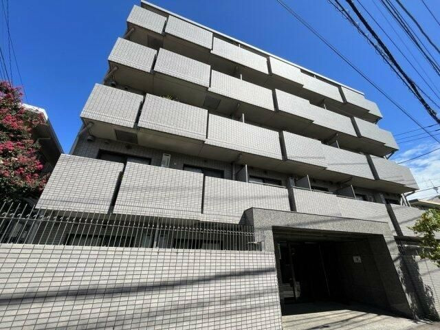 ルーブル新宿西落合伍番館の外観