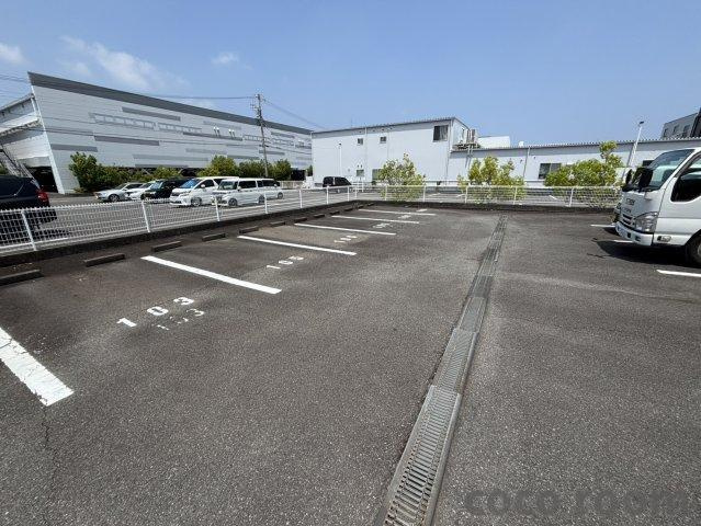 ｅｐｉの駐車場